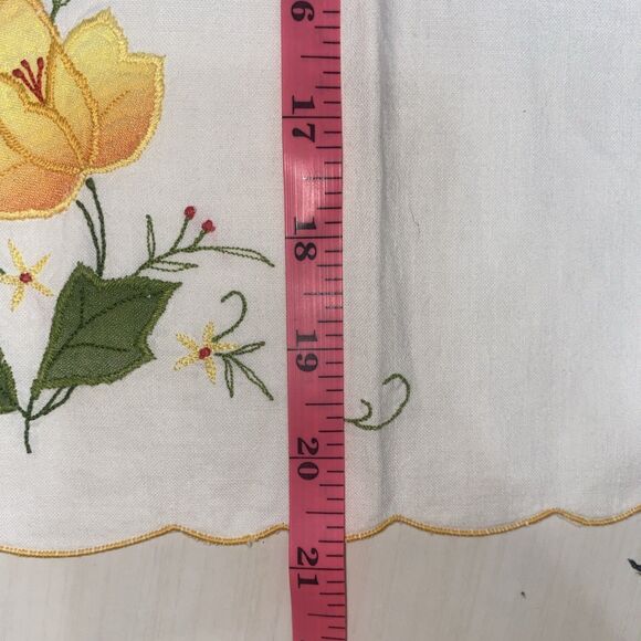 Set Of 3 vintage napkins table linen floral scalloped edge spring Farmhouse LN - Picture 13 of 14